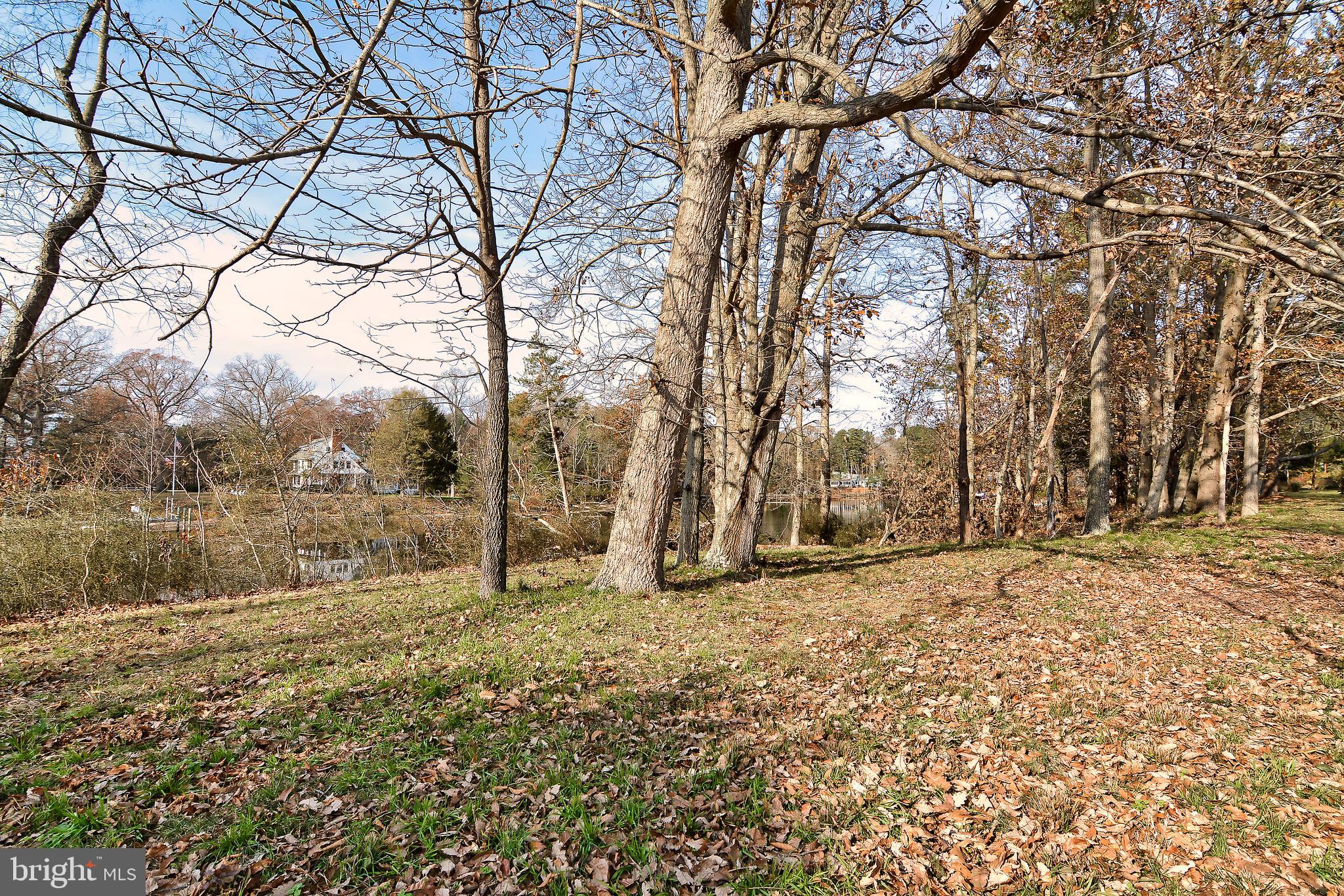 RATCLIFFE FARM - Land