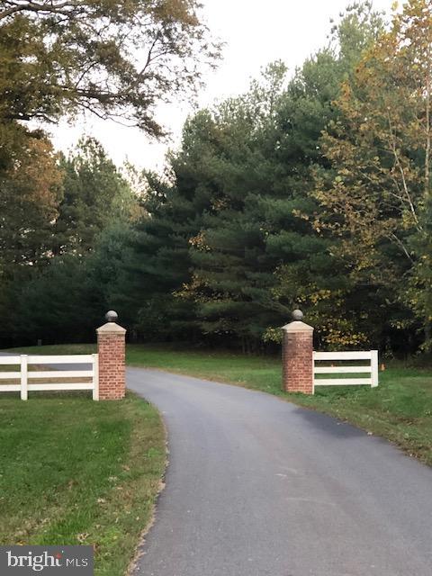 RATCLIFFE FARM - Land