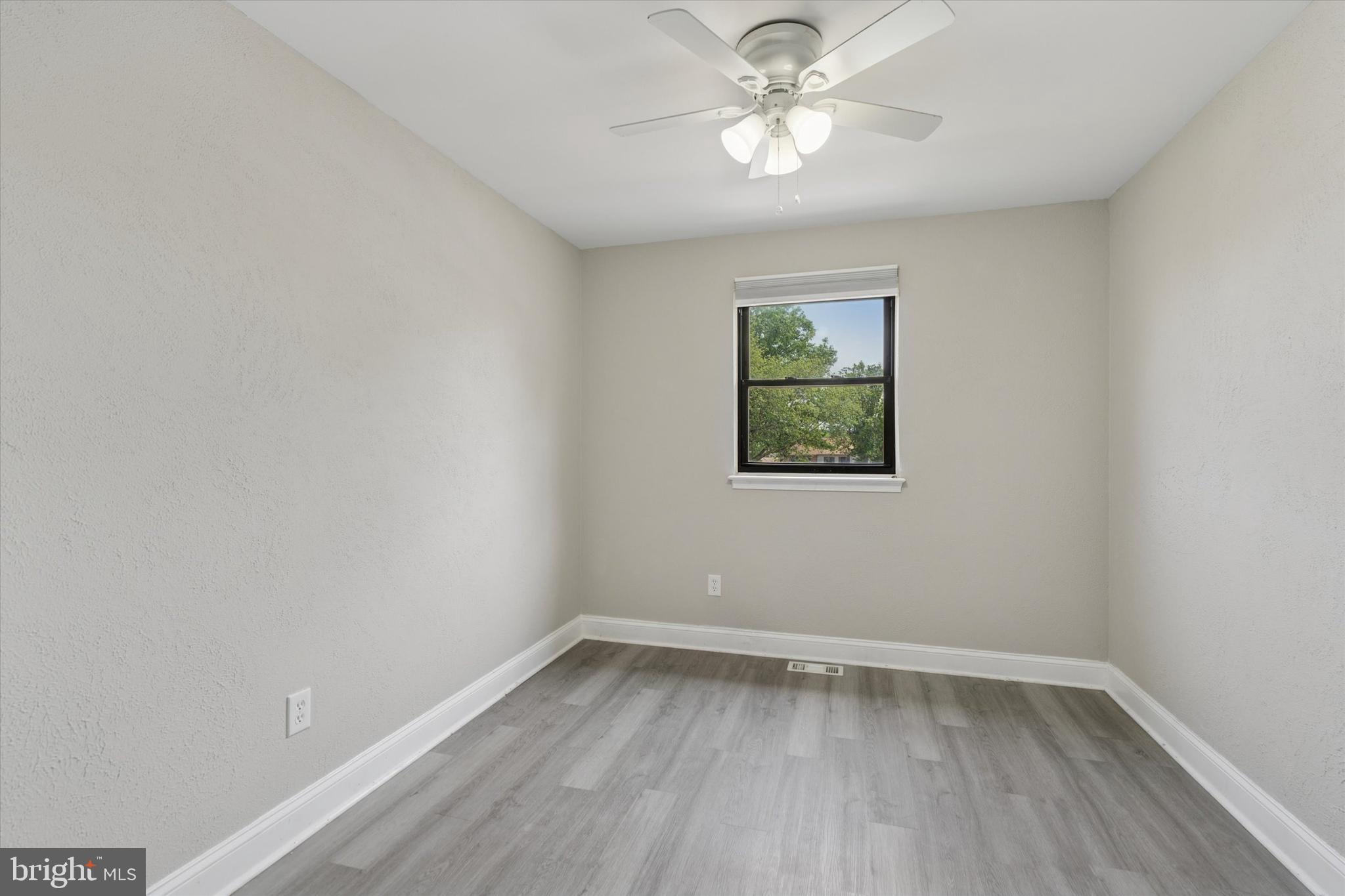 ORCHARD COURTS - Residential