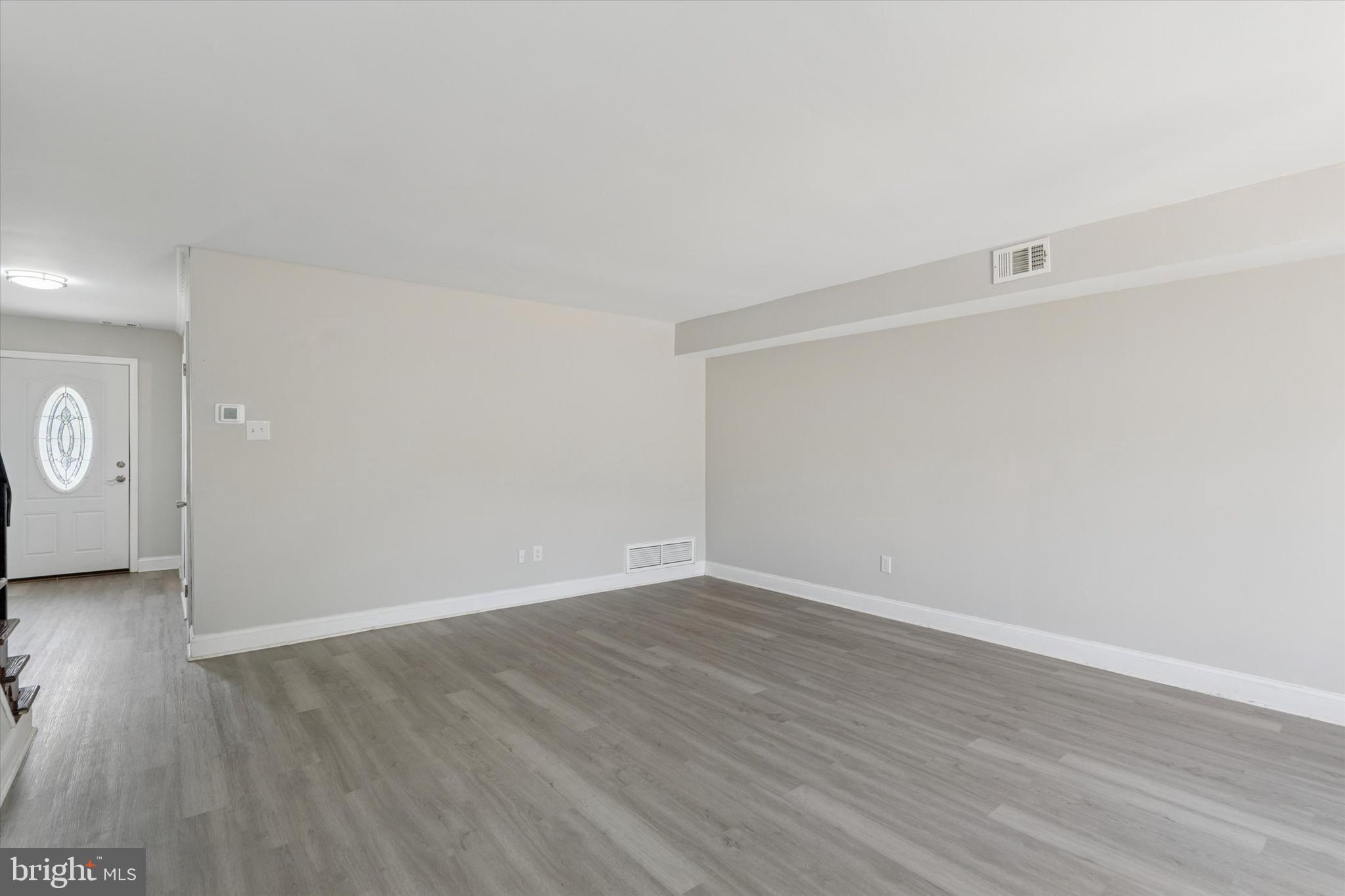 ORCHARD COURTS - Residential