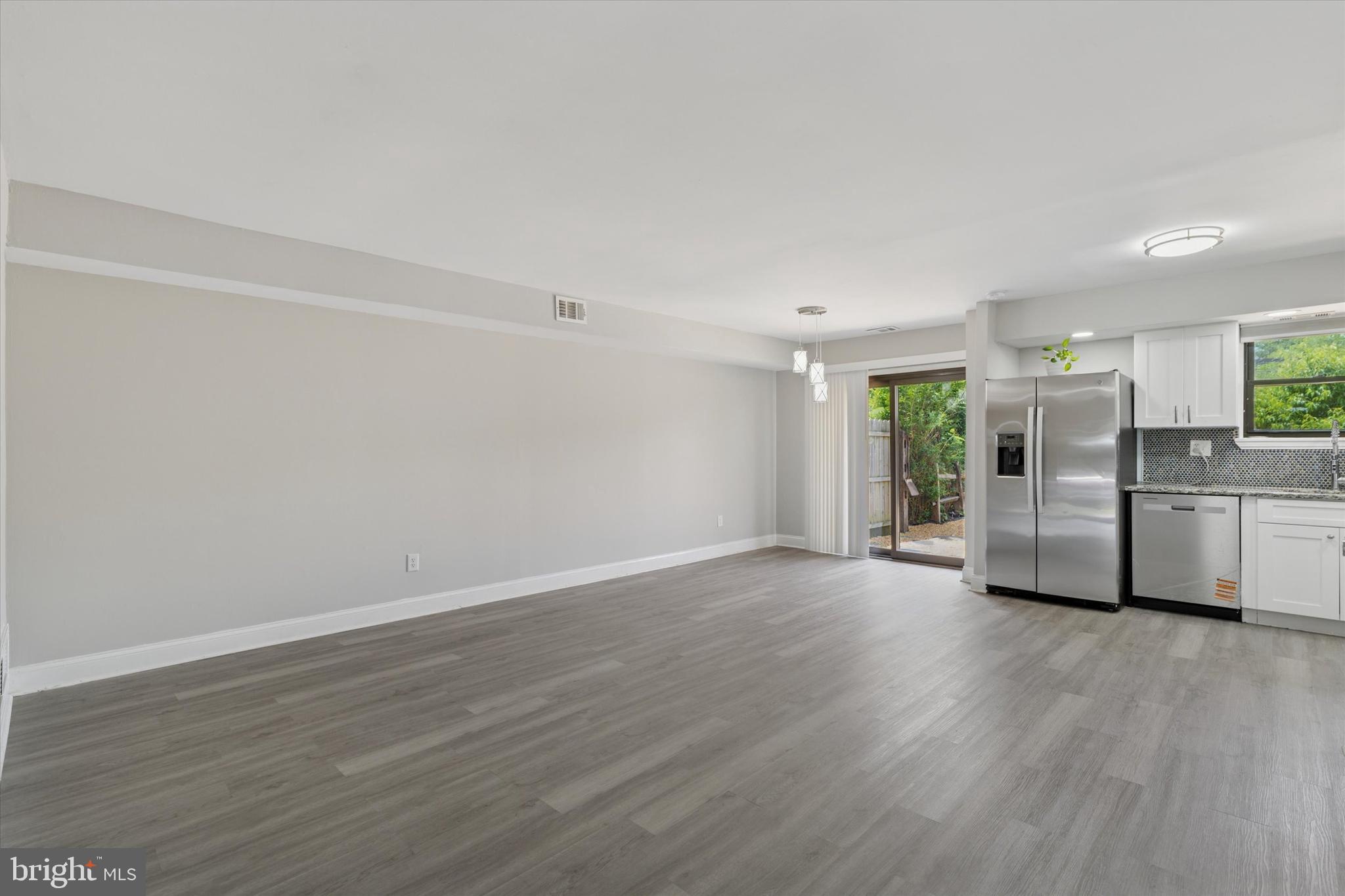 ORCHARD COURTS - Residential