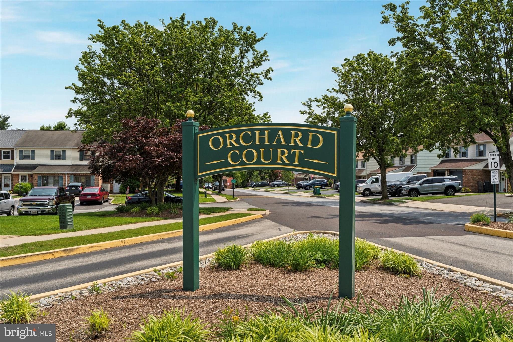 ORCHARD COURTS - Residential