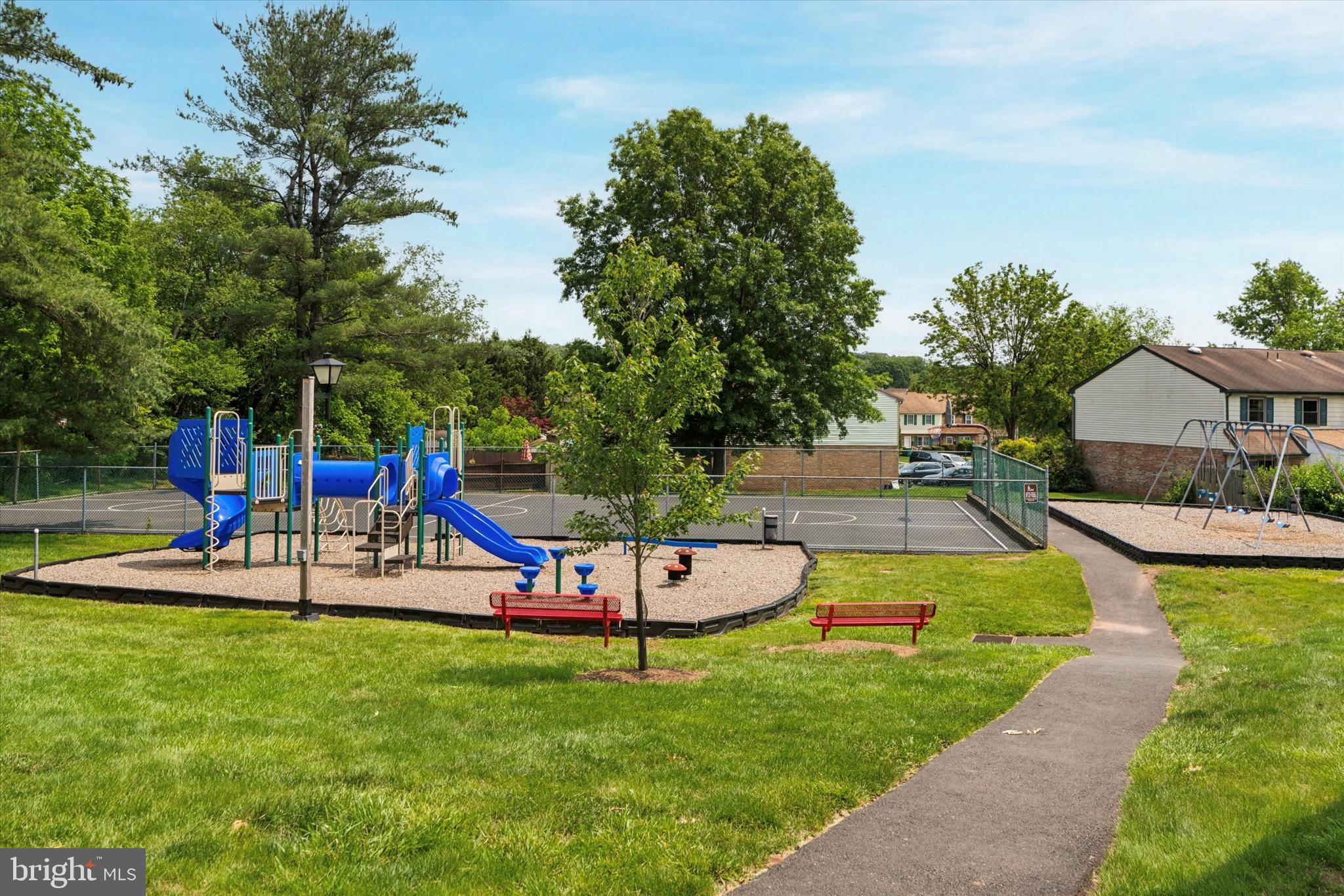 ORCHARD COURTS - Residential