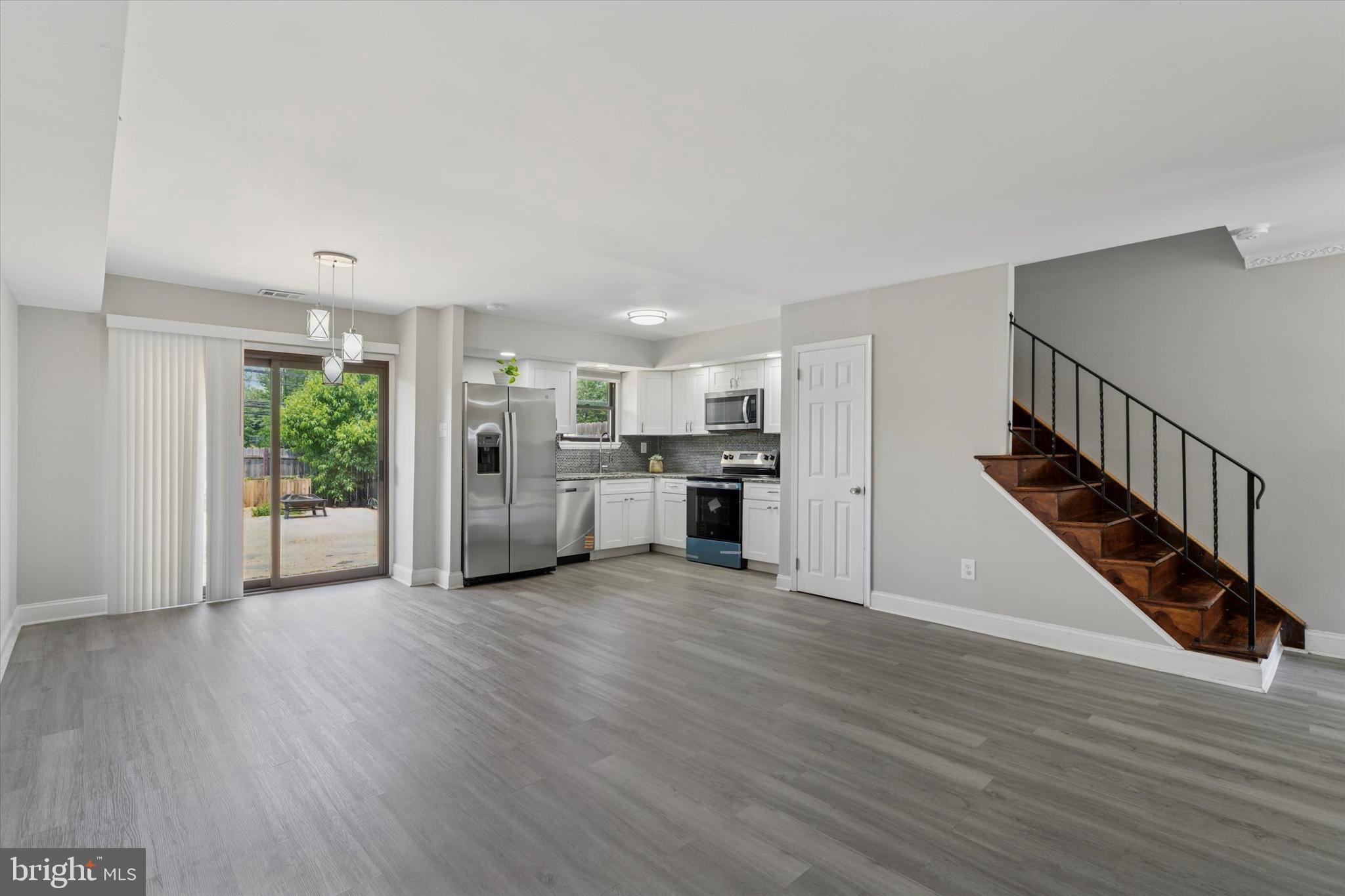 ORCHARD COURTS - Residential