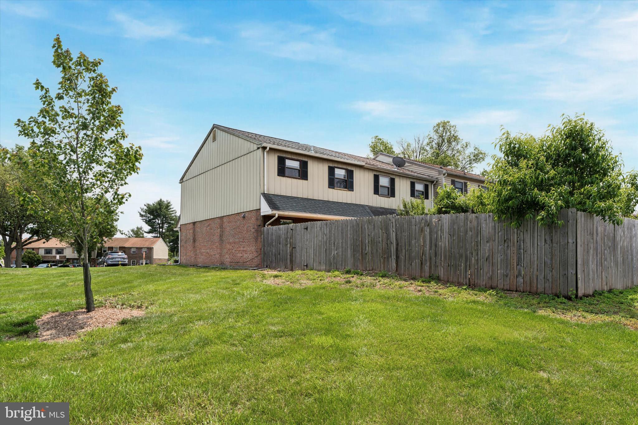 ORCHARD COURTS - Residential