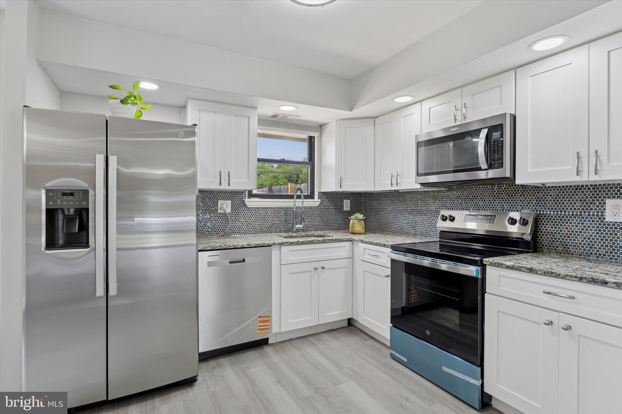 ORCHARD COURTS - Residential