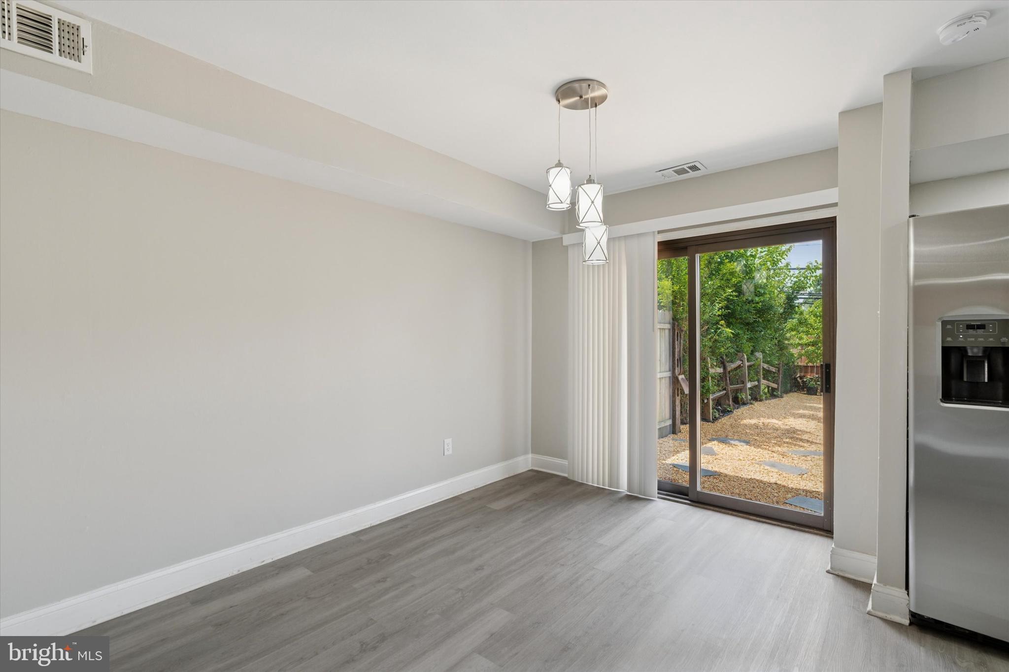 ORCHARD COURTS - Residential