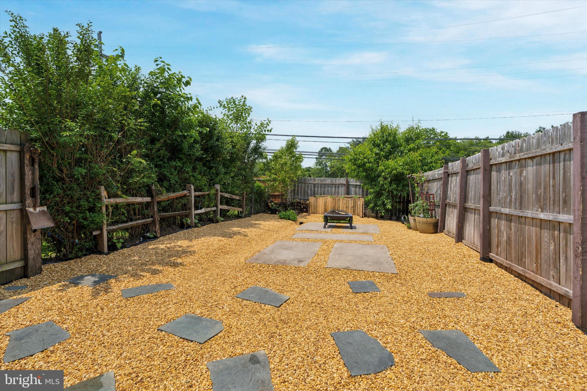 ORCHARD COURTS - Residential