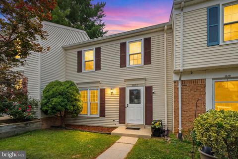Townhouse For Sale - 13013 Open Hearth Way<br/> GERMANTOWN, MD 20874