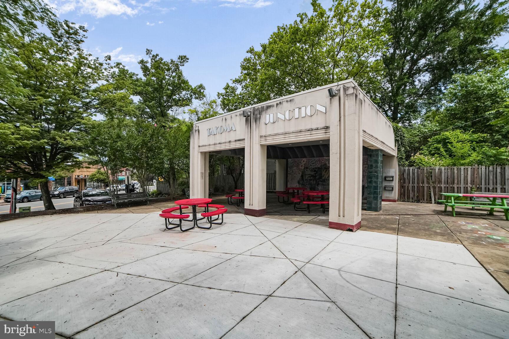 TAKOMA PARK - Residential