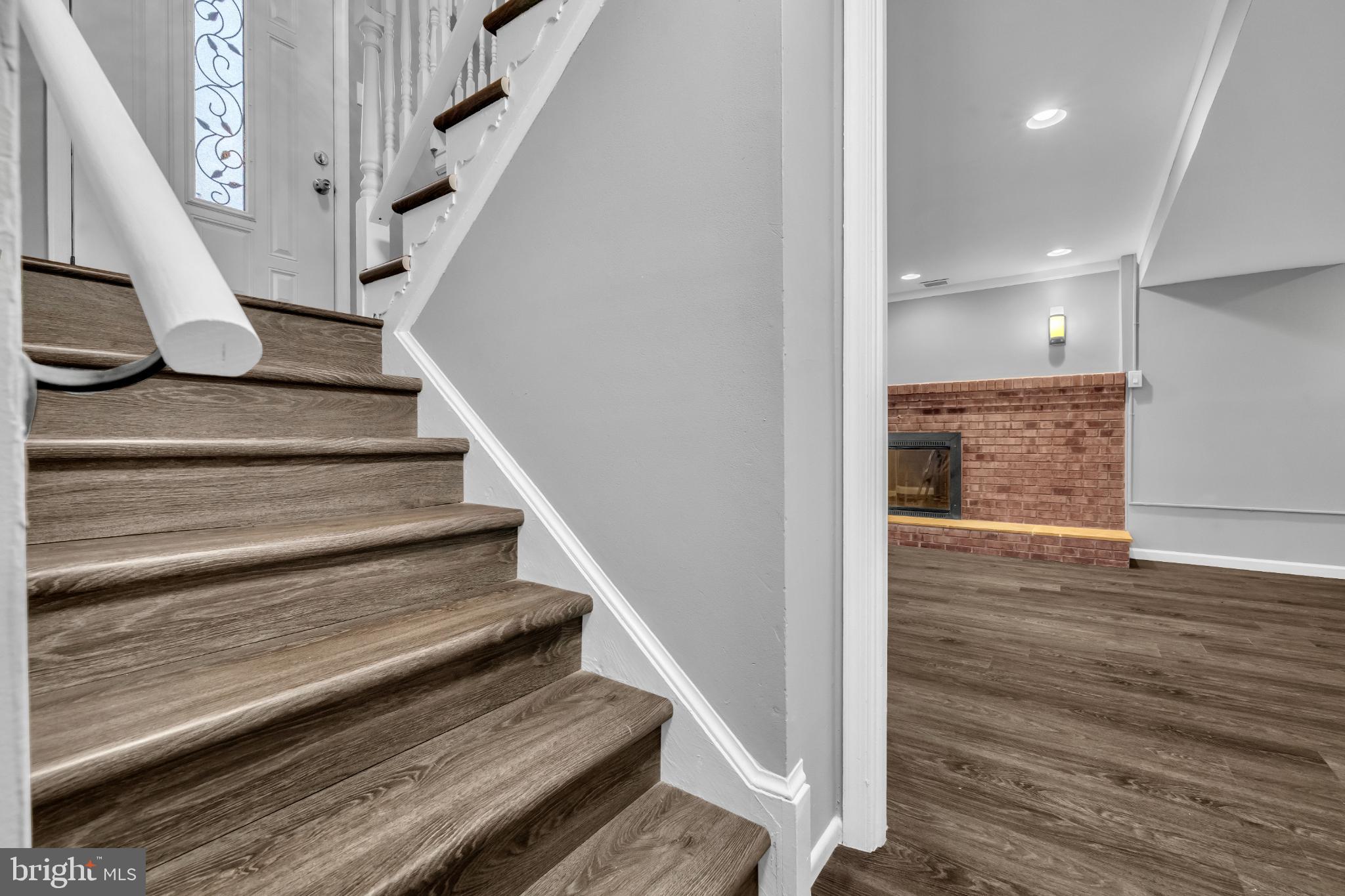 SPRING BRANCH ESTATES - Residential