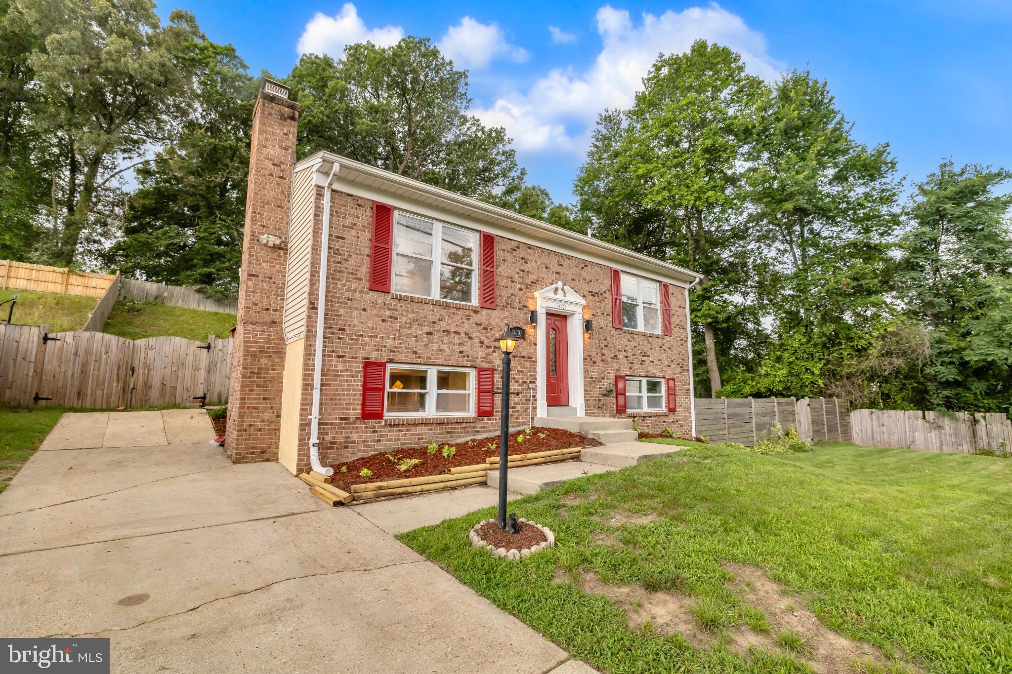 SPRING BRANCH ESTATES - Residential