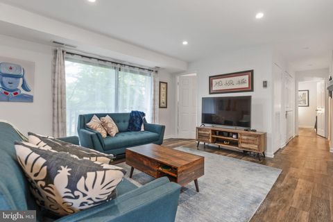 3101 S MANCHESTER STREET 201 FALLS CHURCH VA 22044