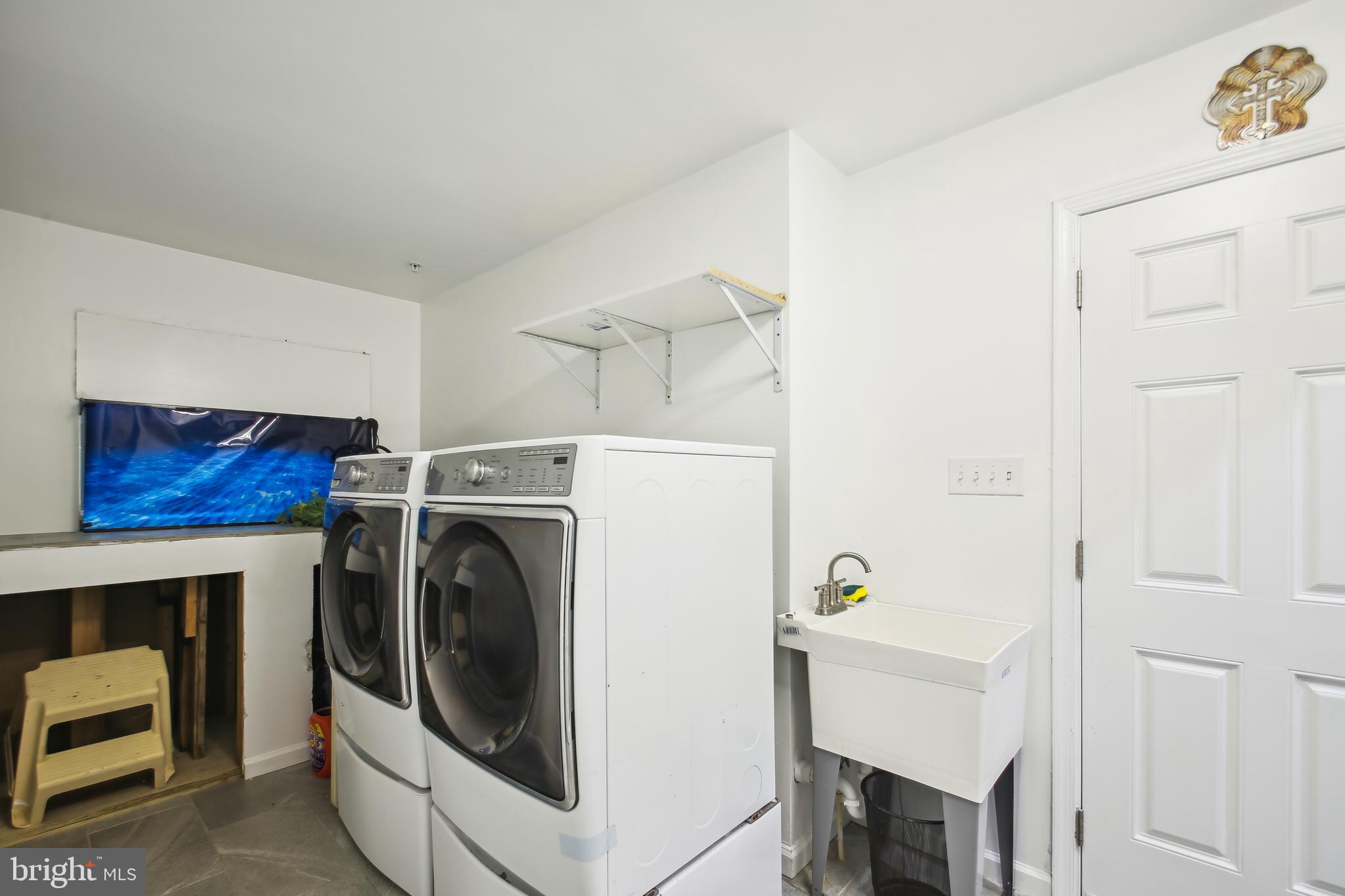 CROWNSVILLE - Residential