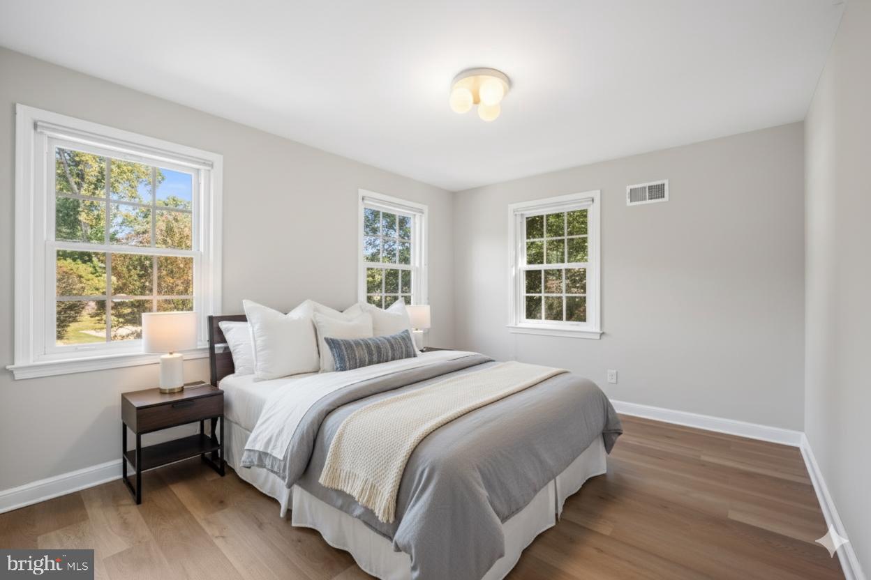 KENWOOD PARK - Residential