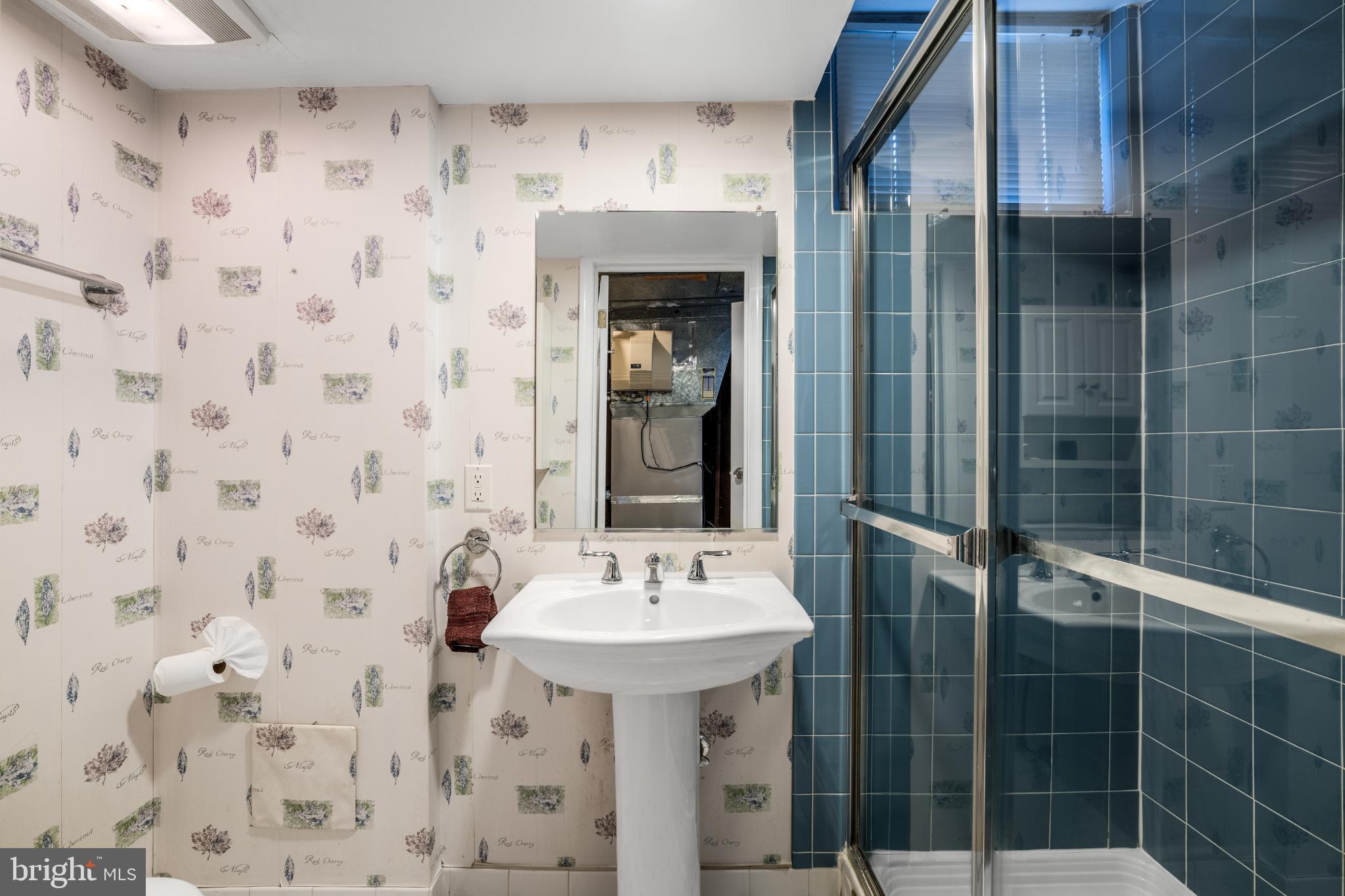 KENWOOD PARK - Residential