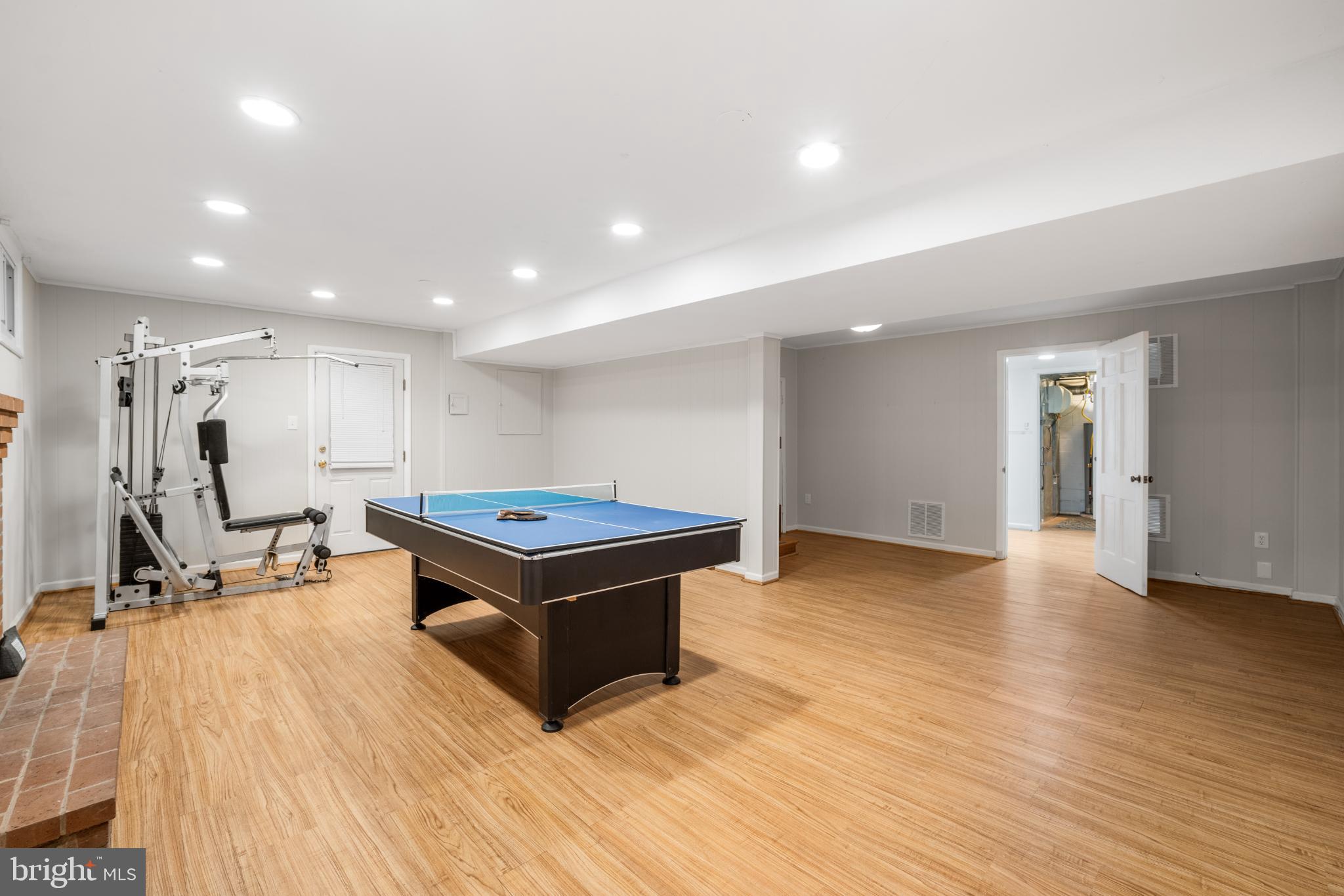 KENWOOD PARK - Residential