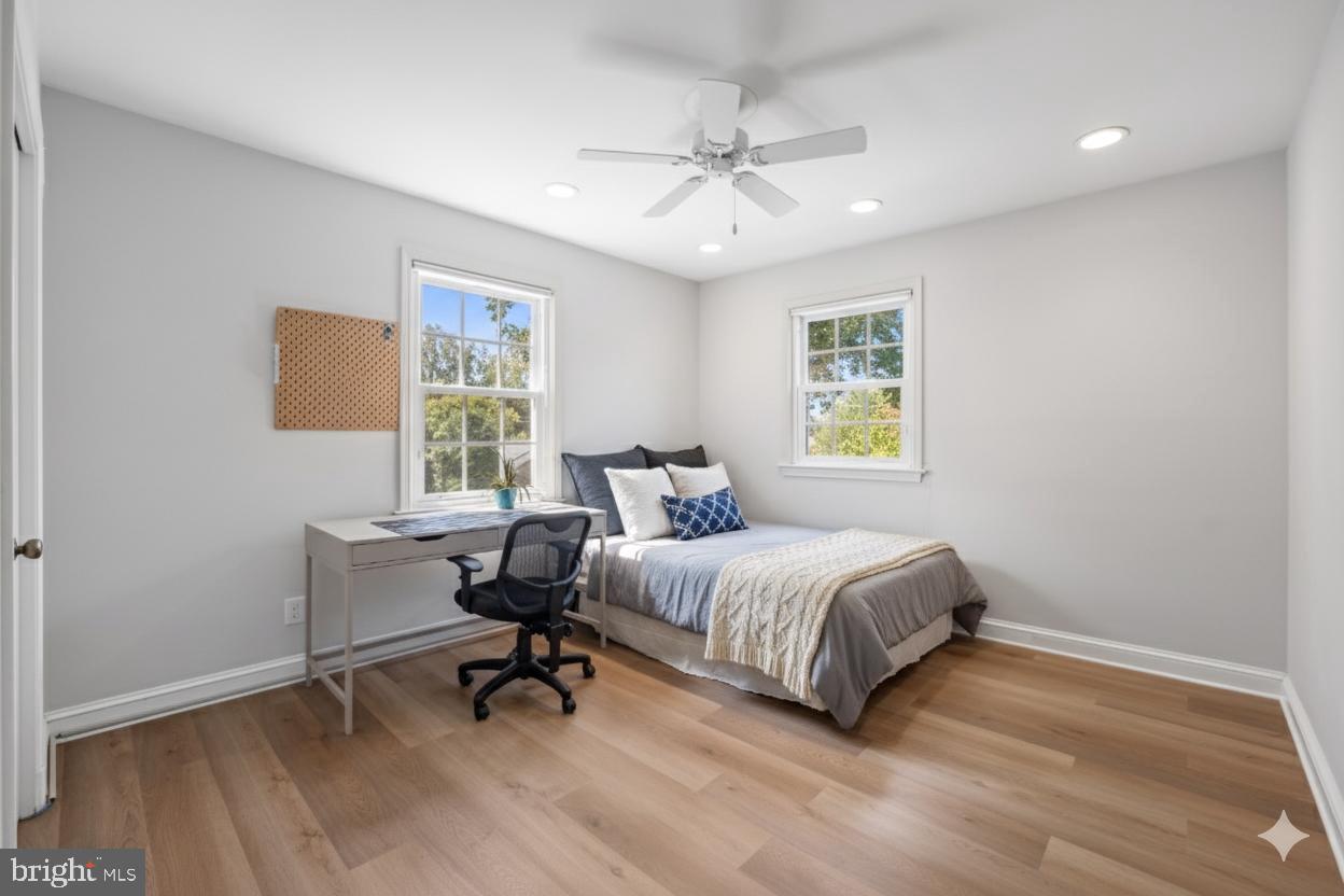 KENWOOD PARK - Residential