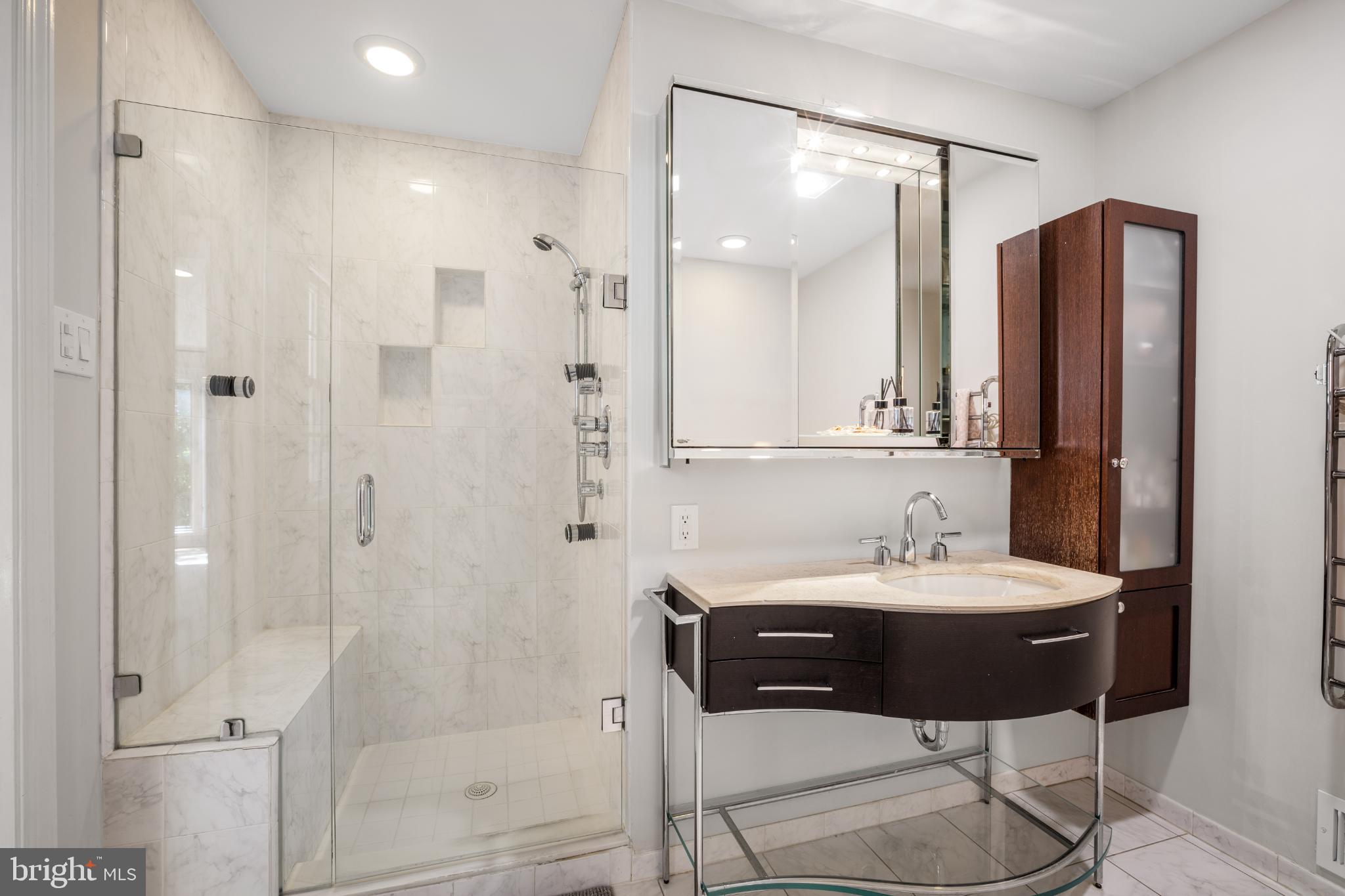 KENWOOD PARK - Residential