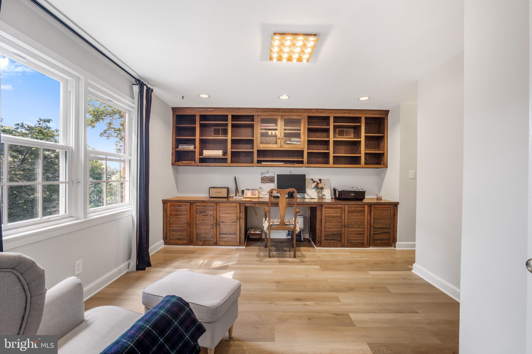 KENWOOD PARK - Residential