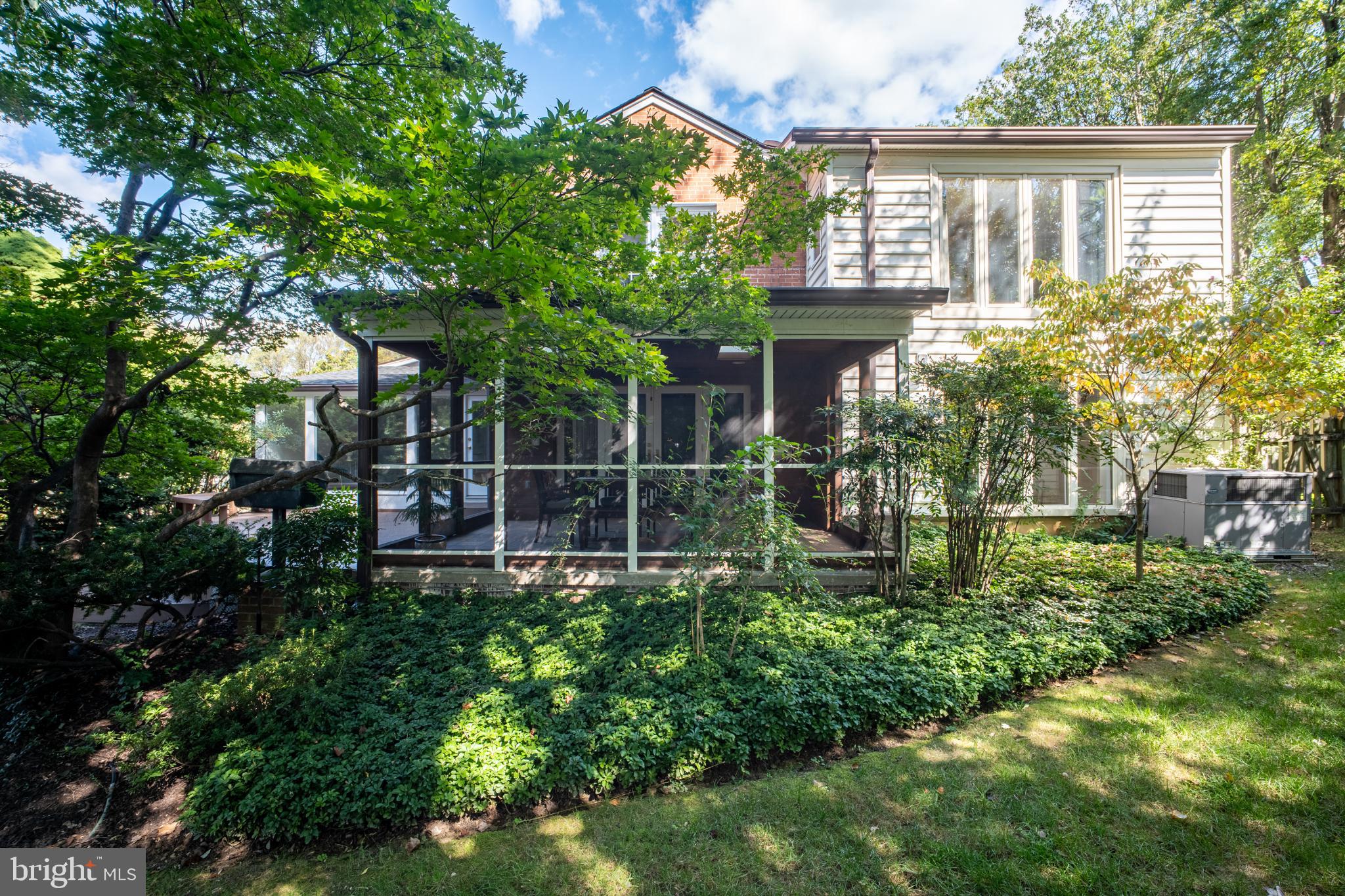 KENWOOD PARK - Residential