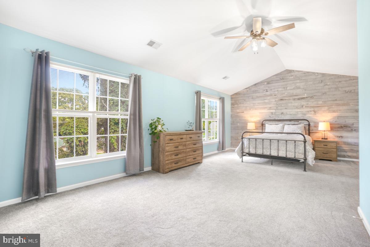 JACOBS WOODS - Residential