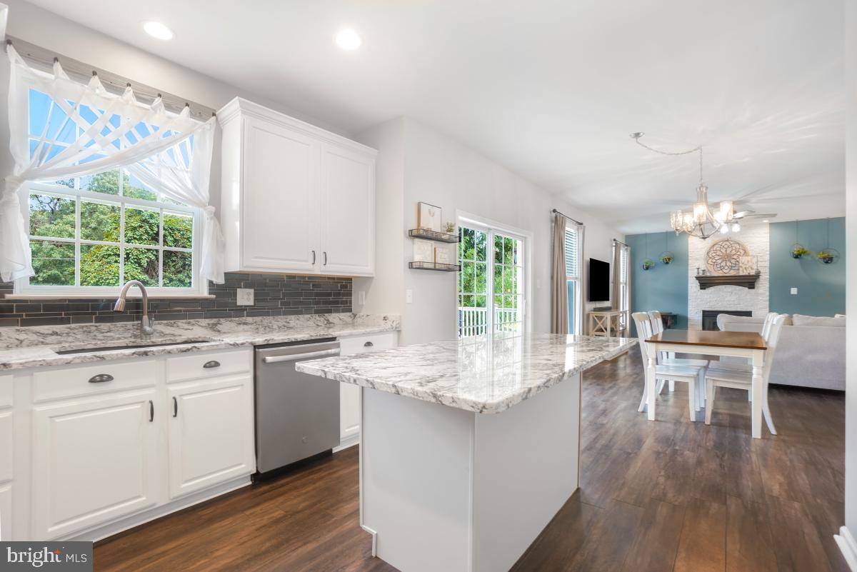 JACOBS WOODS - Residential