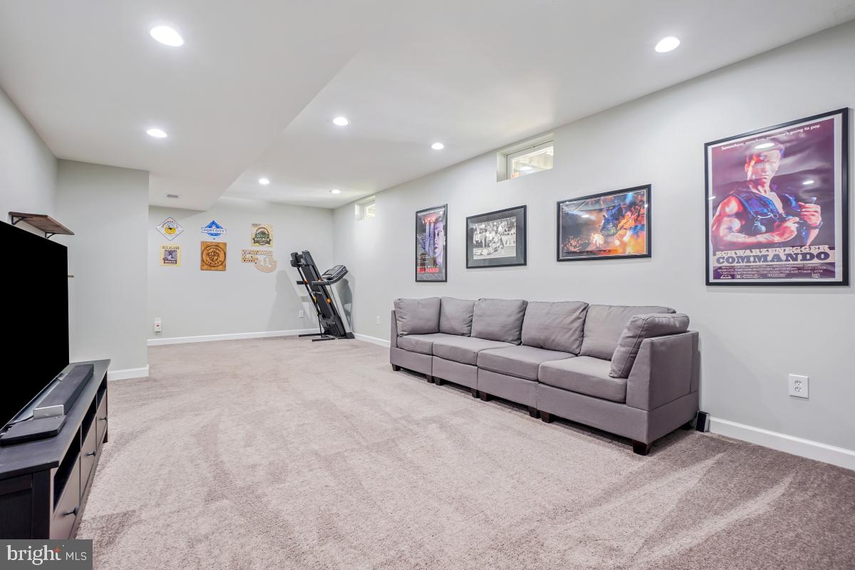 JACOBS WOODS - Residential