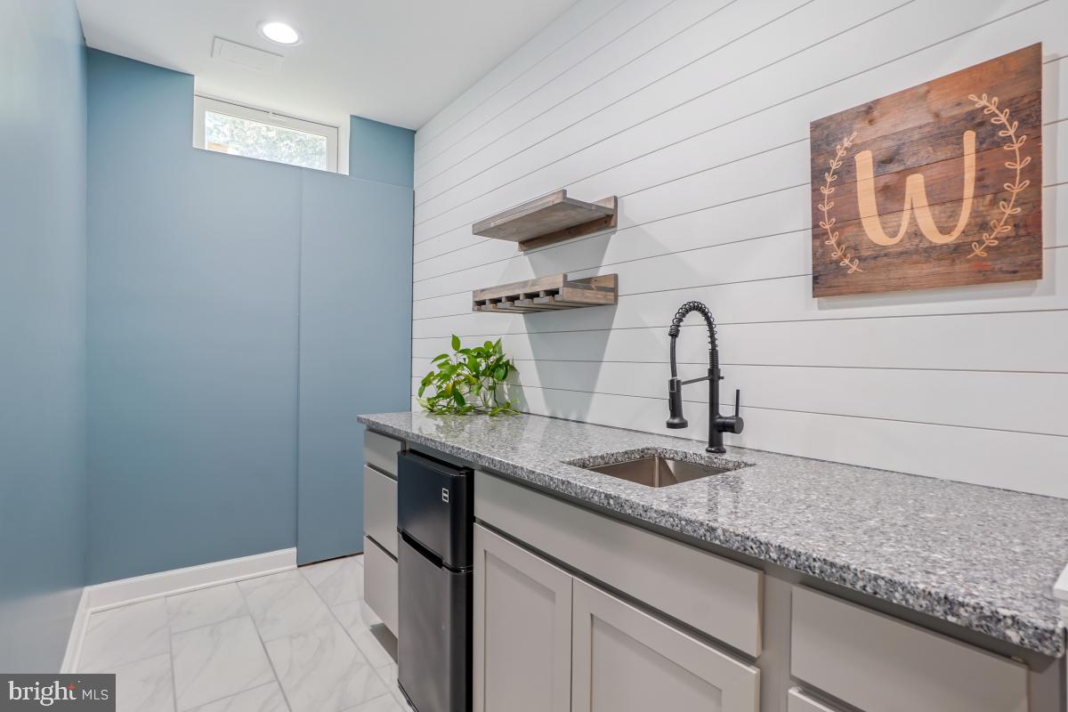 JACOBS WOODS - Residential