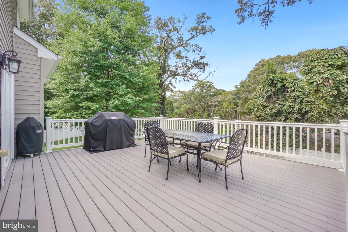 JACOBS WOODS - Residential