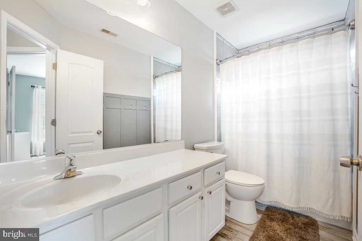 JACOBS WOODS - Residential