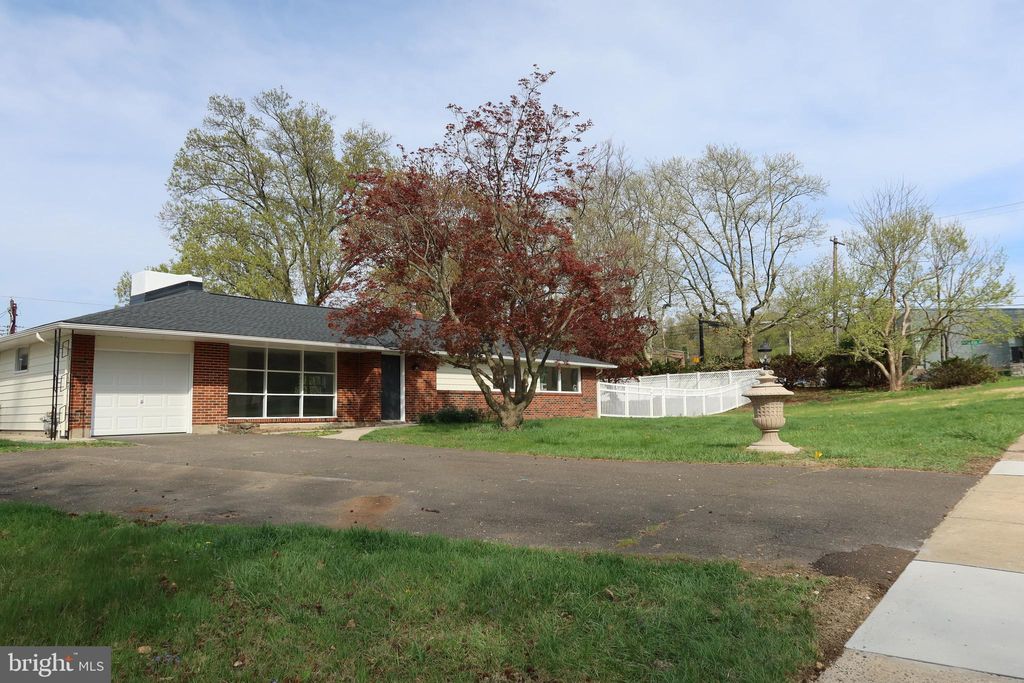 Photo of 700 Fraser Road, GLENSIDE, PA 19038 (MLS # PAMC2175800)