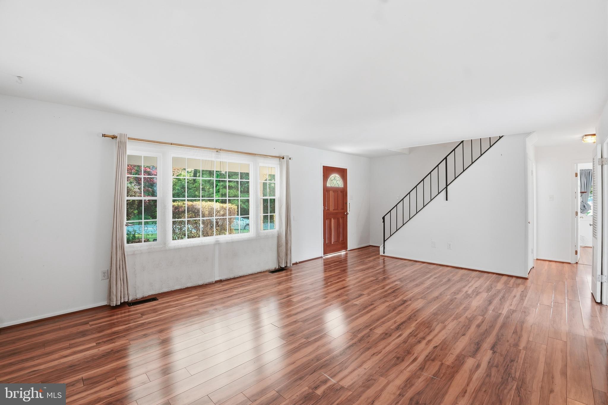 3007 TWISTING LANE