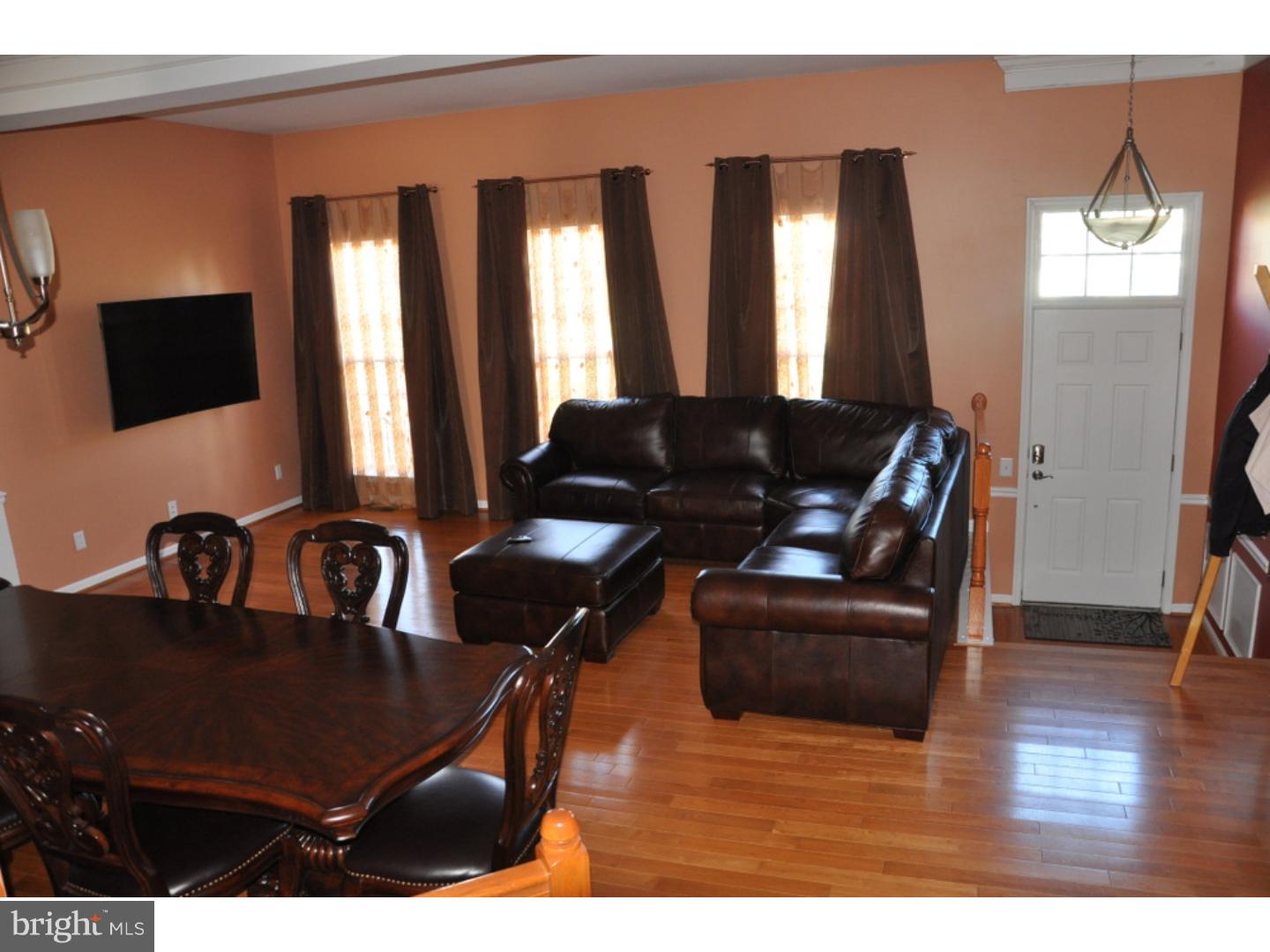 DOYLESTOWN STATION - Residential