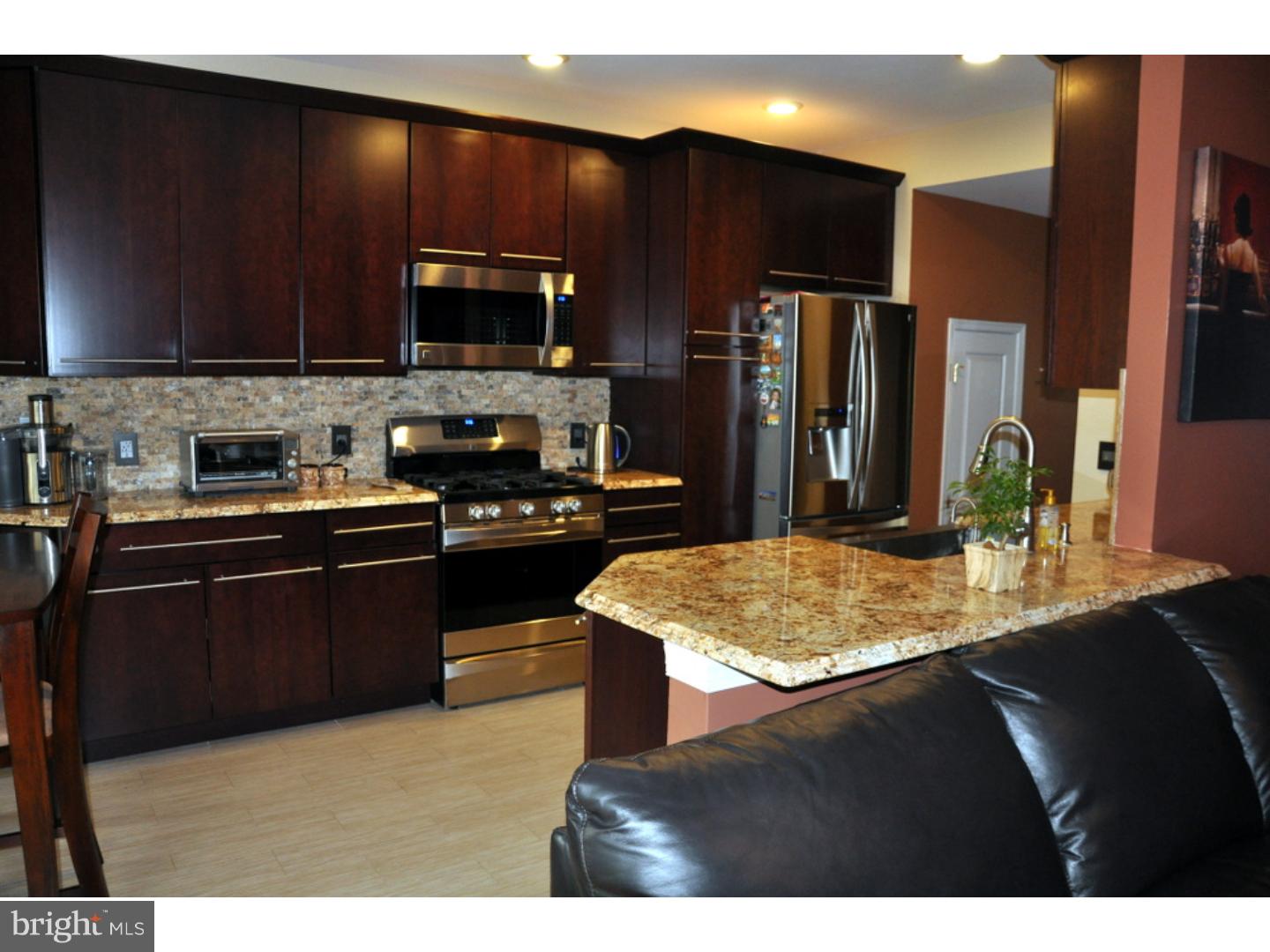 DOYLESTOWN STATION - Residential