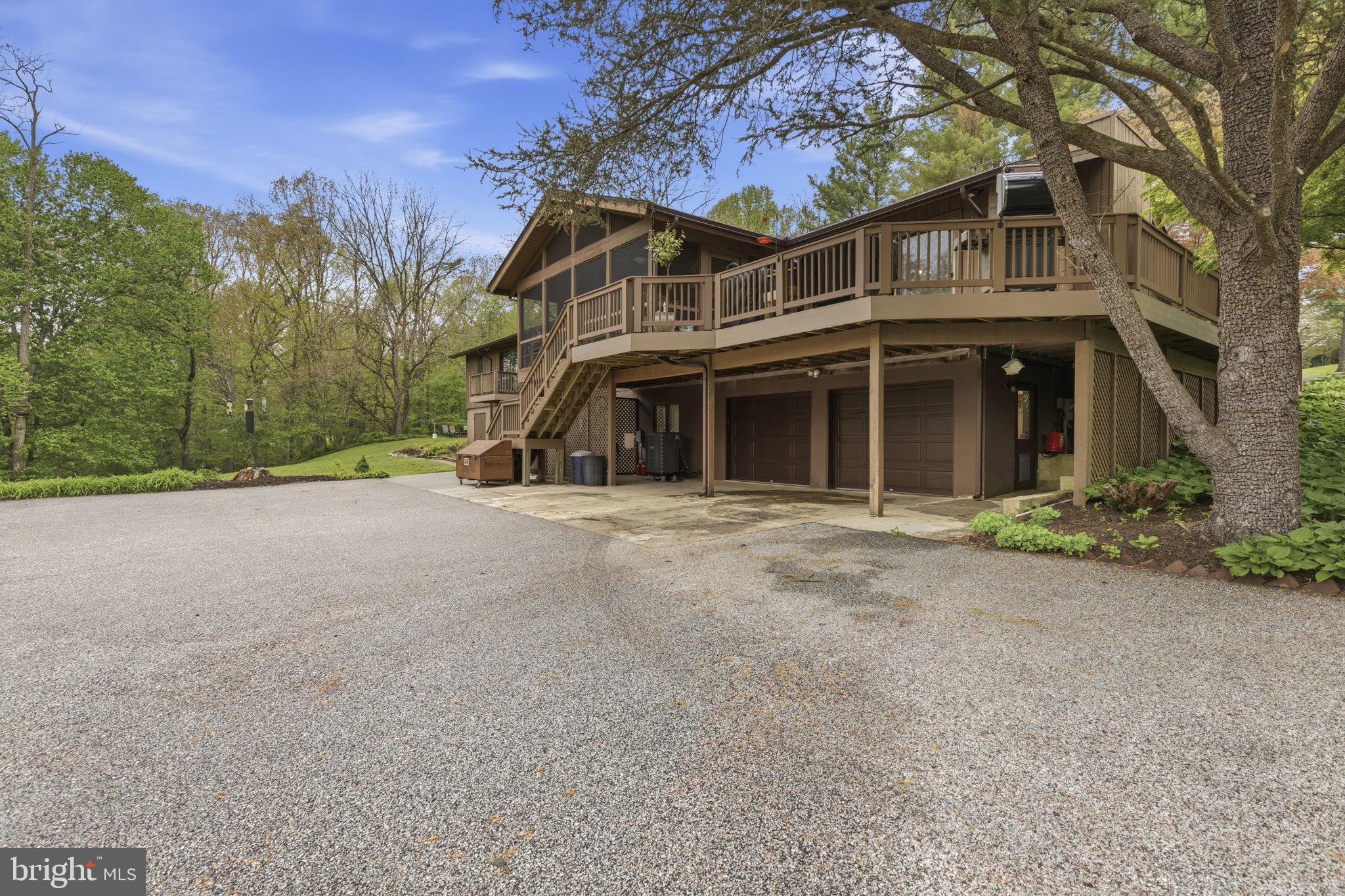 HEMLOCK HILL FARMS - Residential