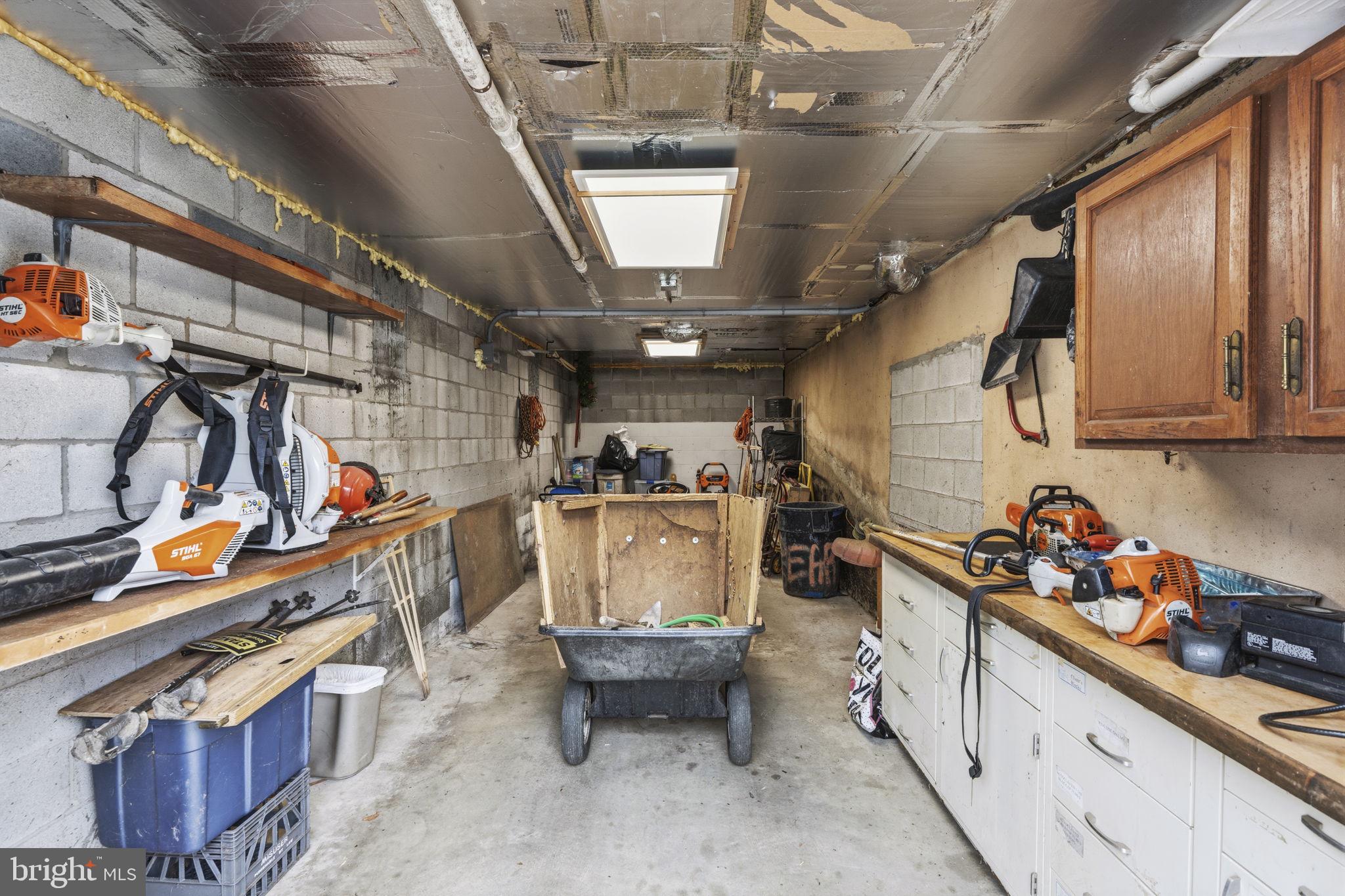 HEMLOCK HILL FARMS - Residential