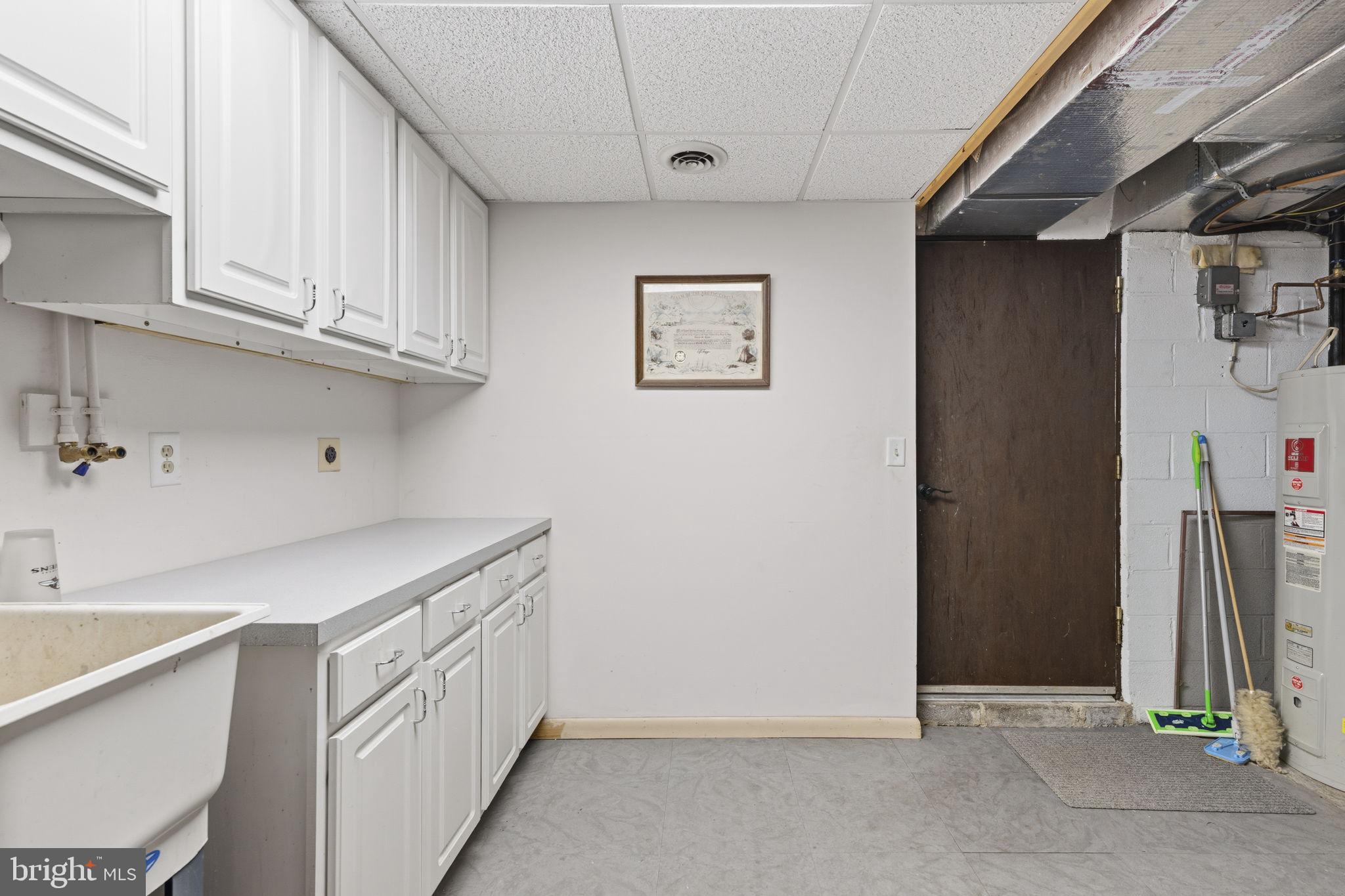 HEMLOCK HILL FARMS - Residential