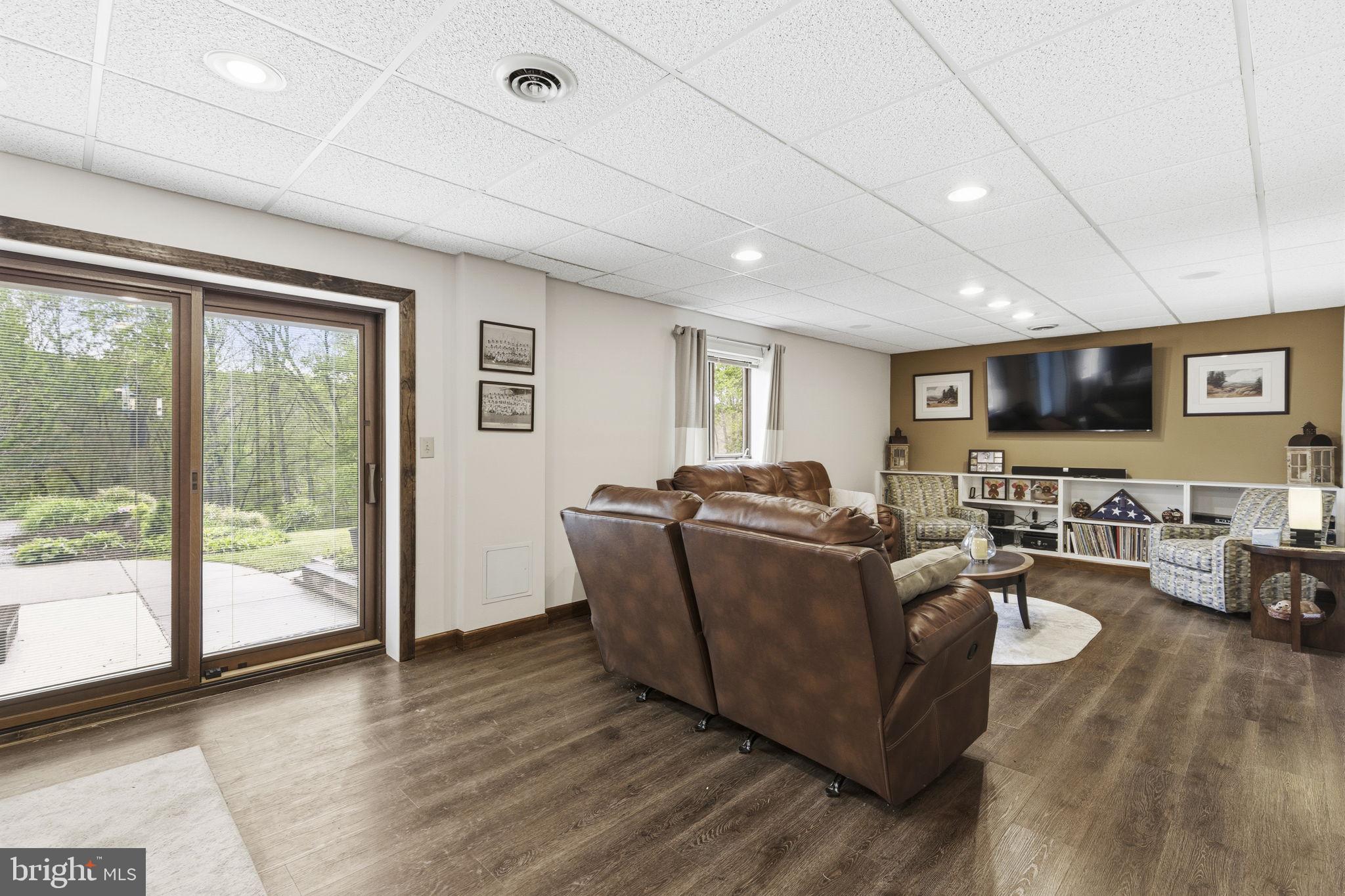 HEMLOCK HILL FARMS - Residential