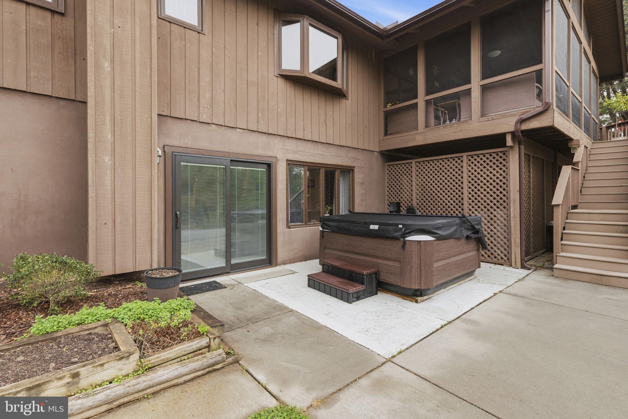 HEMLOCK HILL FARMS - Residential