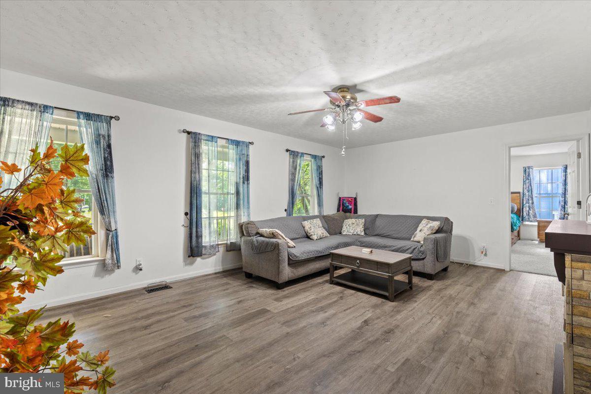 JEFFERSONTON - Residential