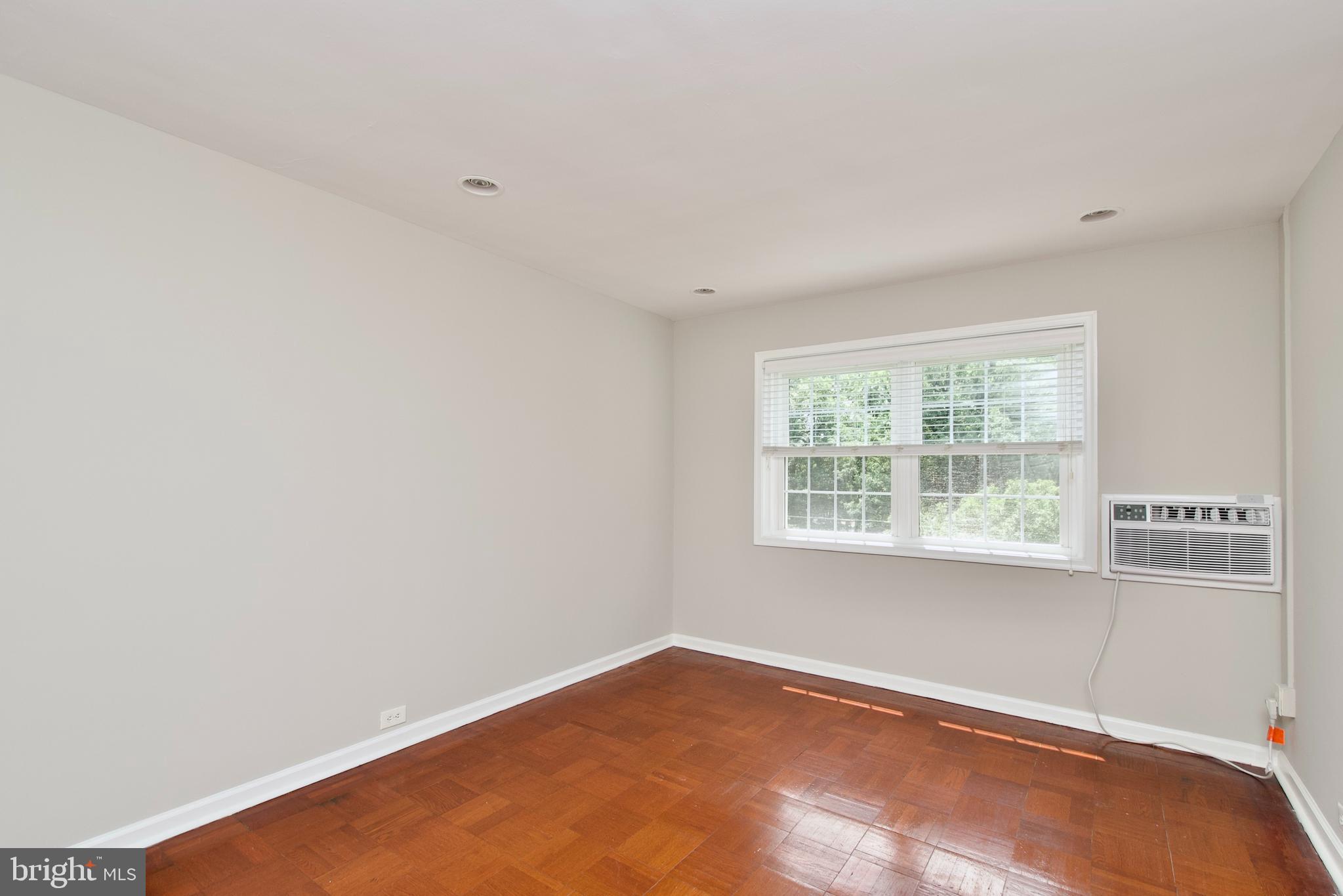 PARKFAIRFAX - Residential