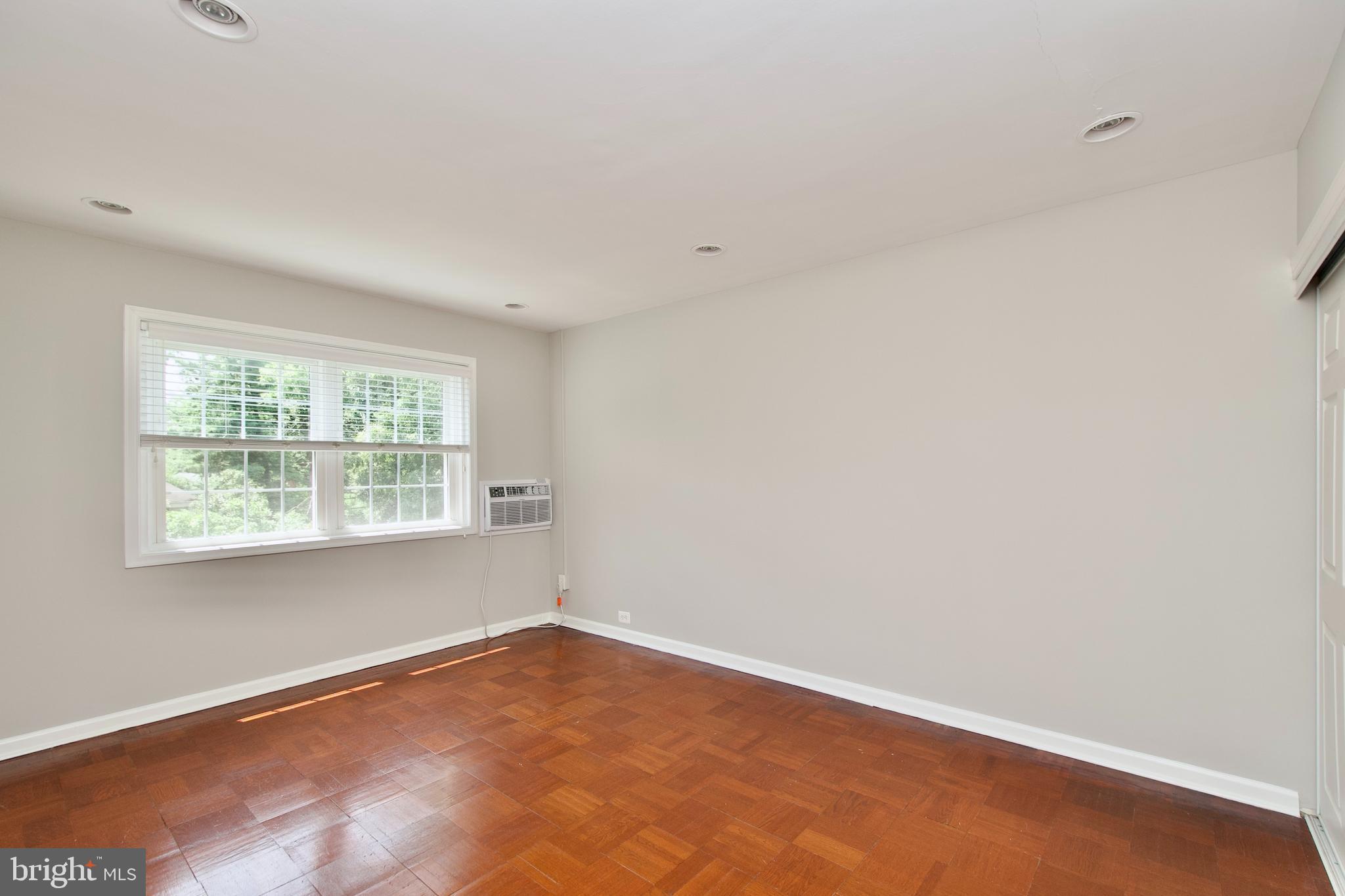 PARKFAIRFAX - Residential