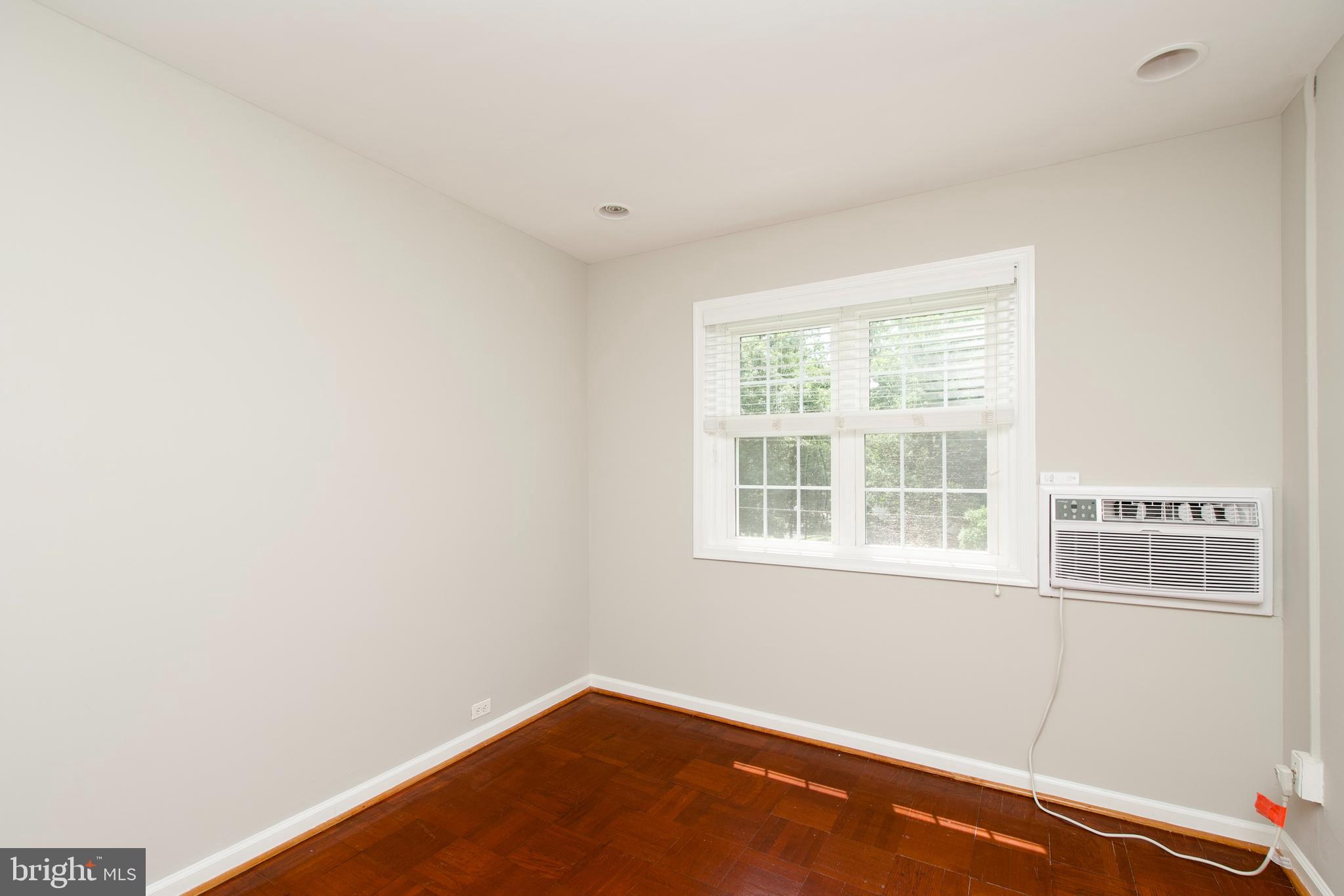 PARKFAIRFAX - Residential