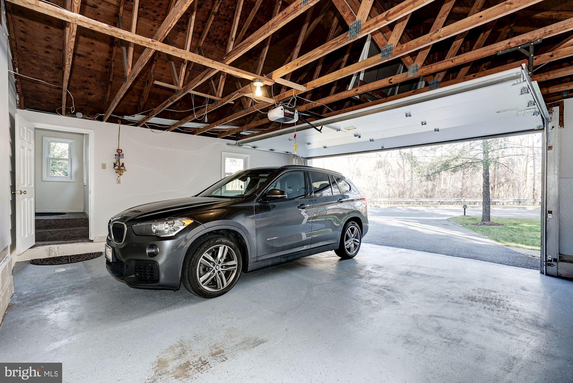 CARDEROCK SPRINGS - Residential