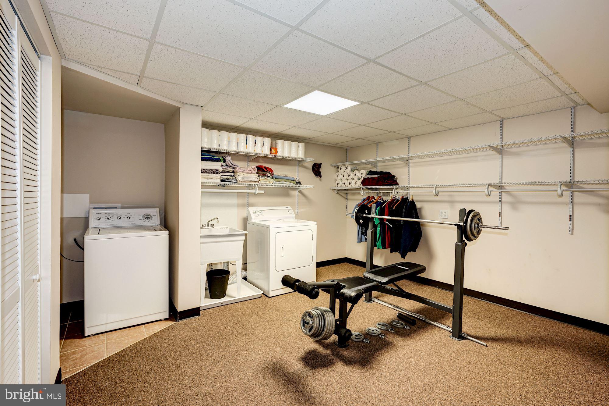 CARDEROCK SPRINGS - Residential