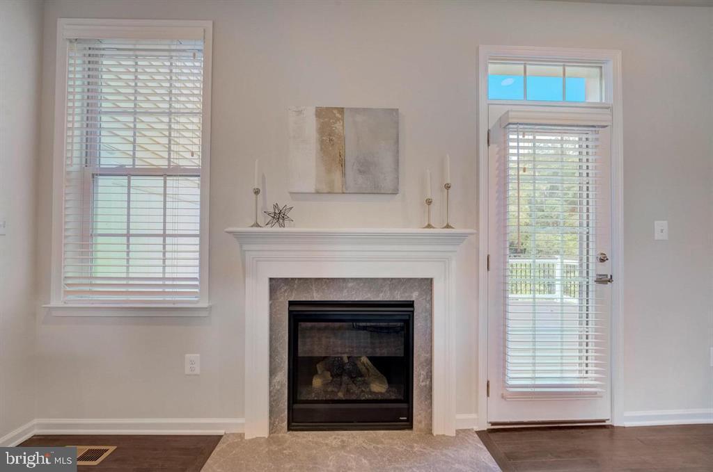 MARLBORO RIDGE - Residential