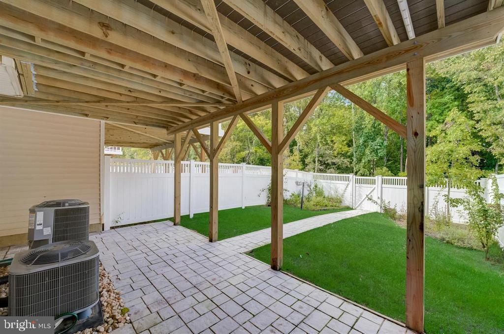 MARLBORO RIDGE - Residential