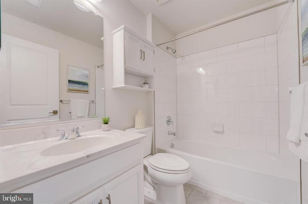 MARLBORO RIDGE - Residential