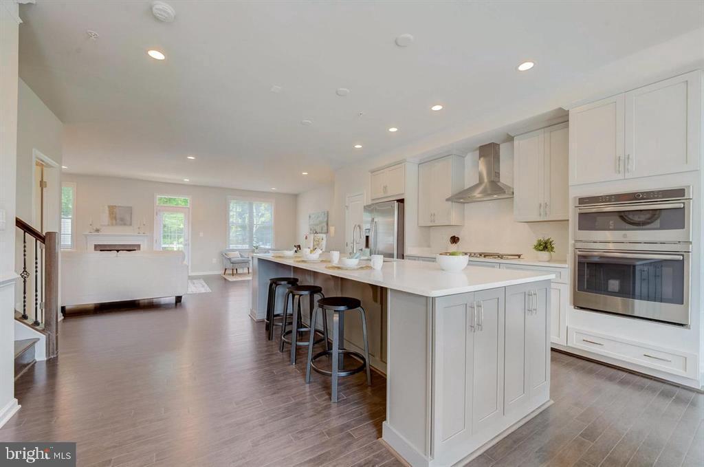 MARLBORO RIDGE - Residential